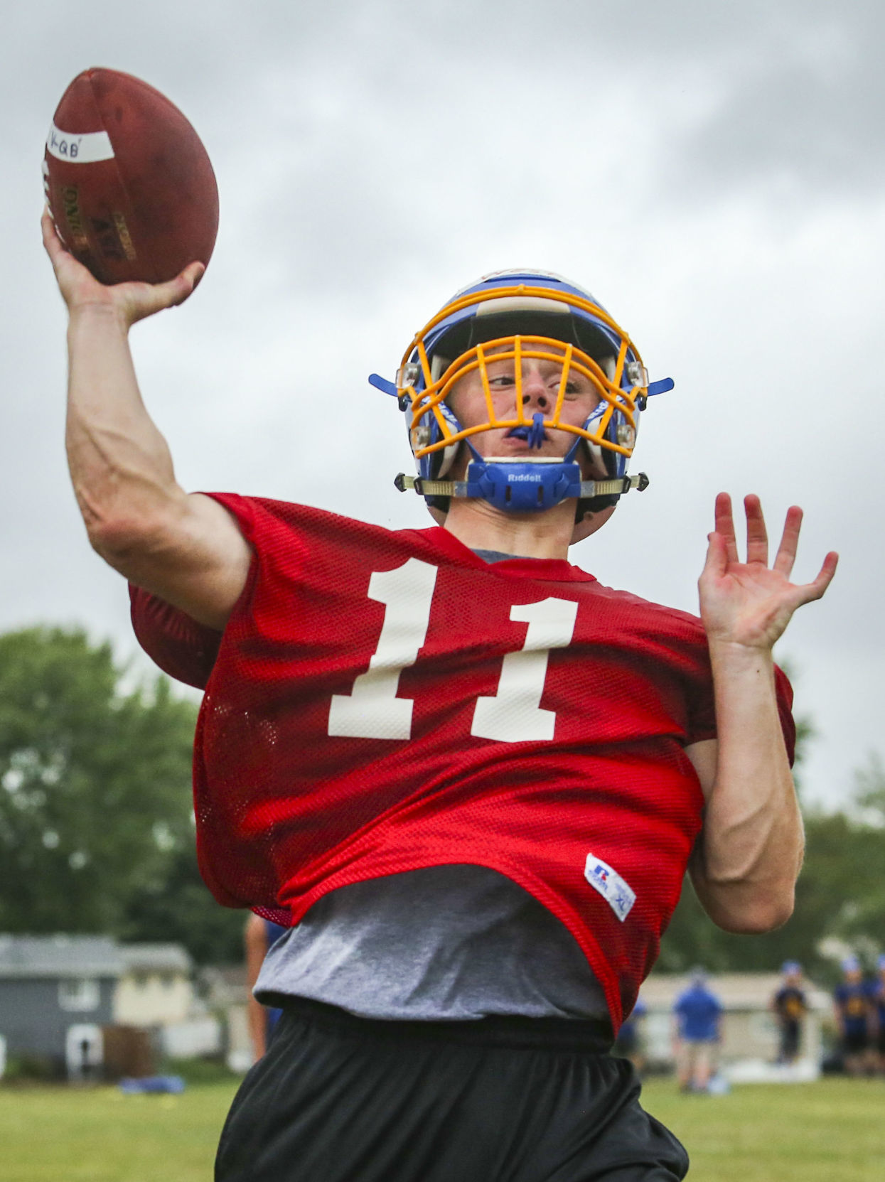 081219-qct-spt-football-practice-013